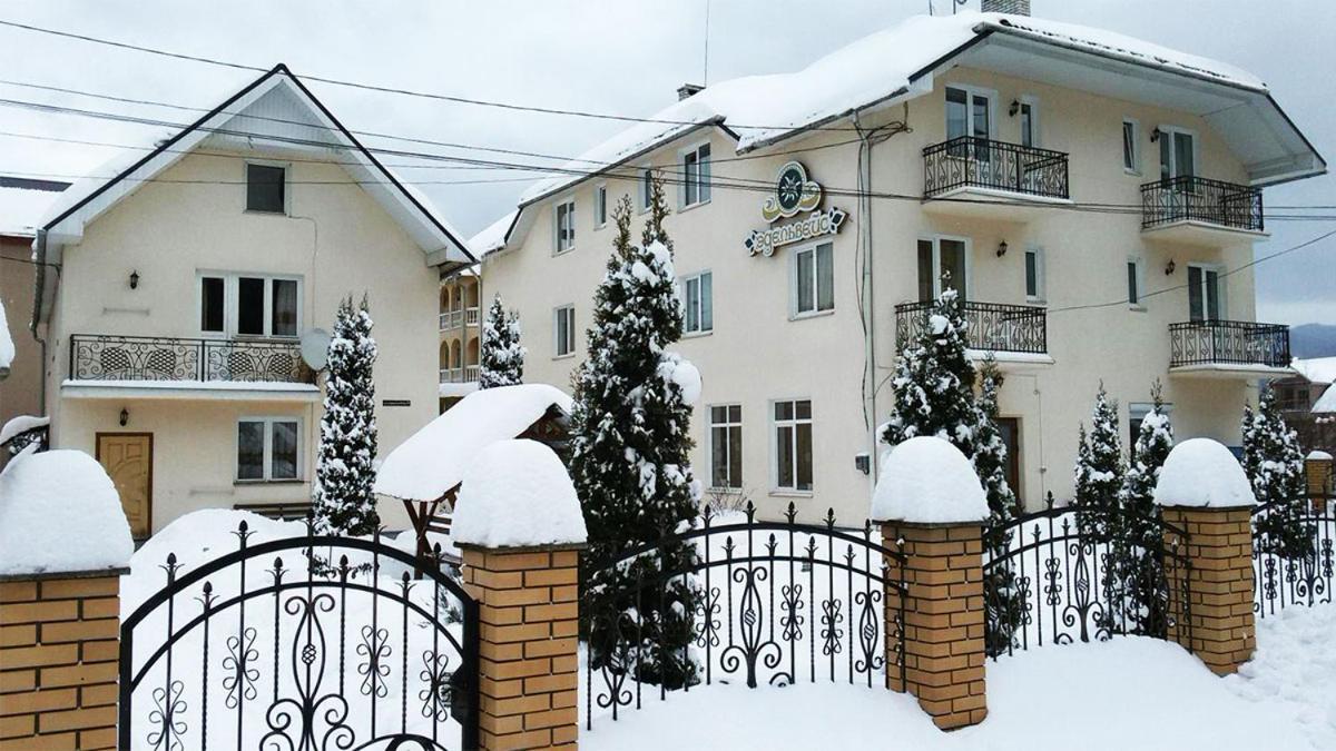 Hotel Edelweiss Polyana  Exterior foto