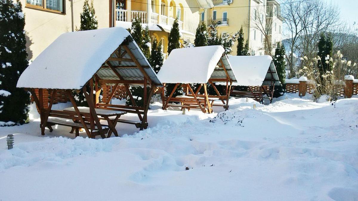Hotel Edelweiss Polyana  Exterior foto
